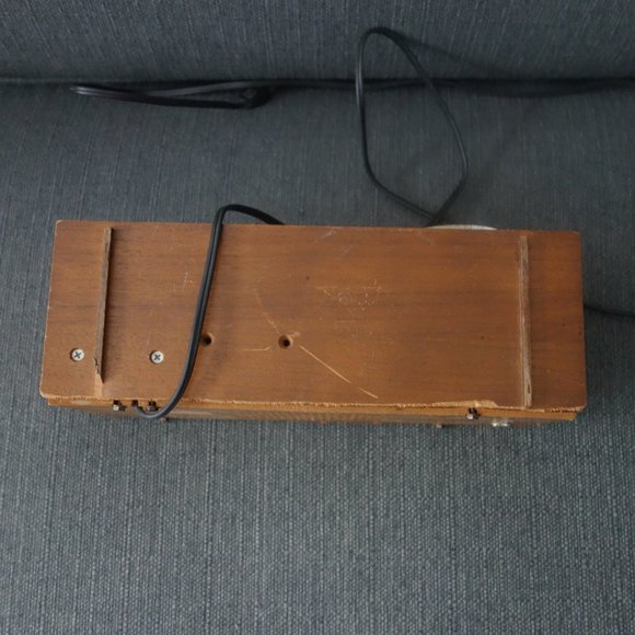 Vintage Philco Ford Radio R725WA.0382003 27-13723-2 Made in Taiwan LL-24032 - Picture 13 of 14